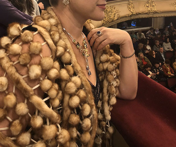 magerit jewellery decoration on the customer's neck at the Opera in Kiev